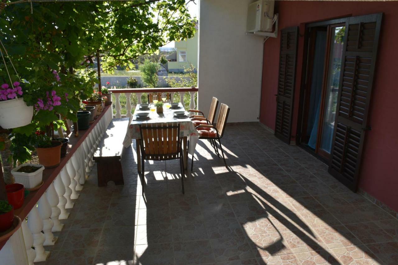Mauro Apartment Ražanac Exterior foto